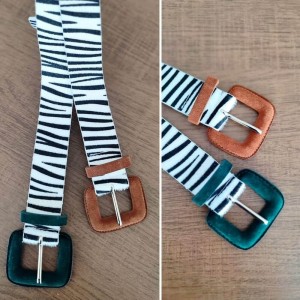 Cinto Animal Print Zebra com Fivela Colorida