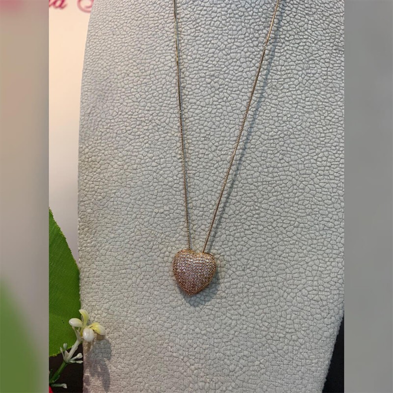 Colar Dourado Pingente em Coração Cravejado com Brinco